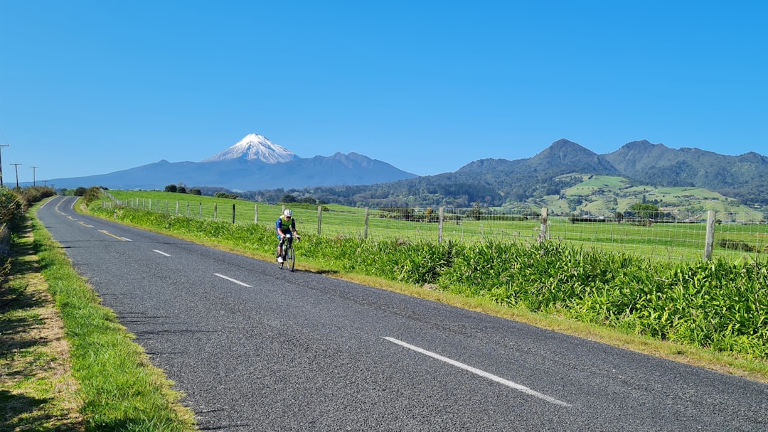 Photo Mountain biking