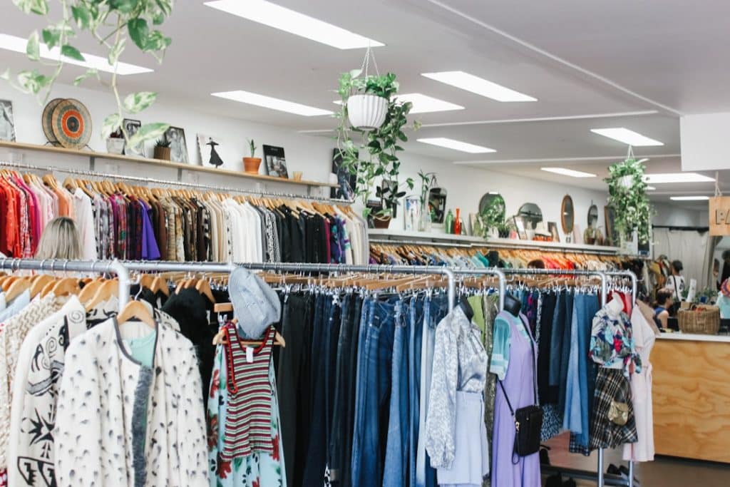 Photo Thrift store shopping